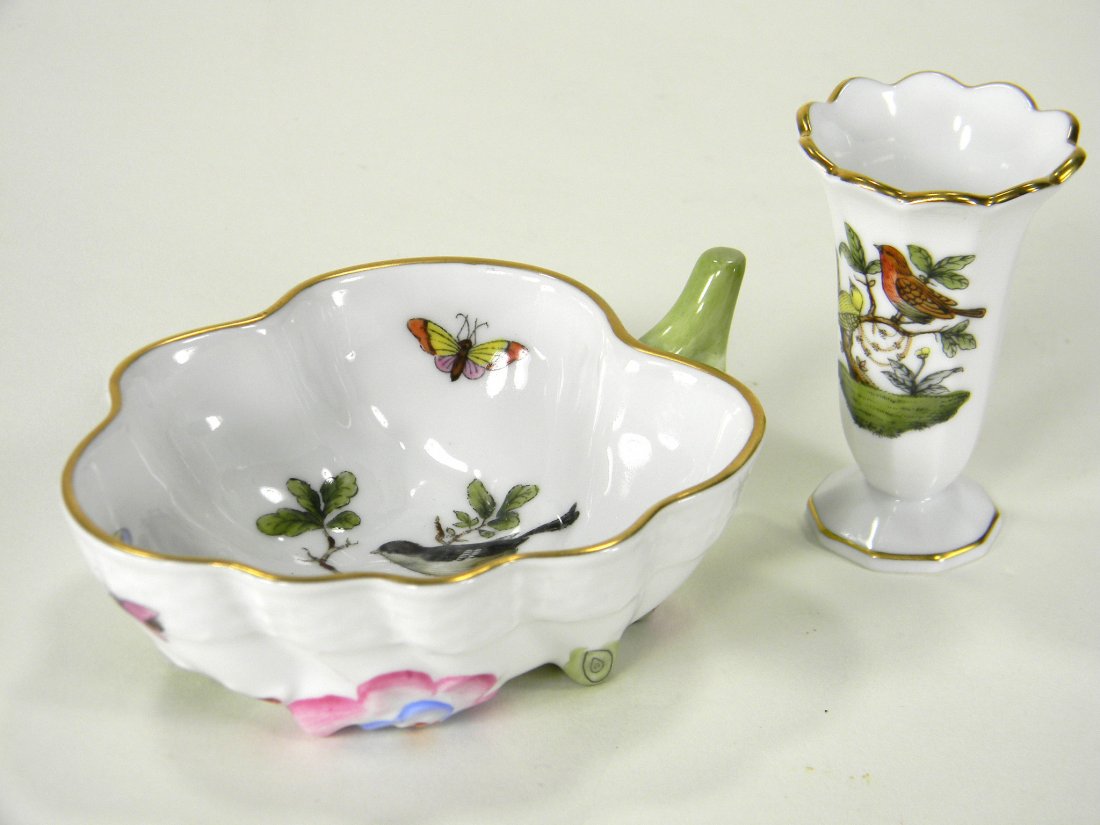 2 small Herend pieces R.B. small dish, toothpick holder: 2 small Herend pieces R.B. small dish, toothpick holder.