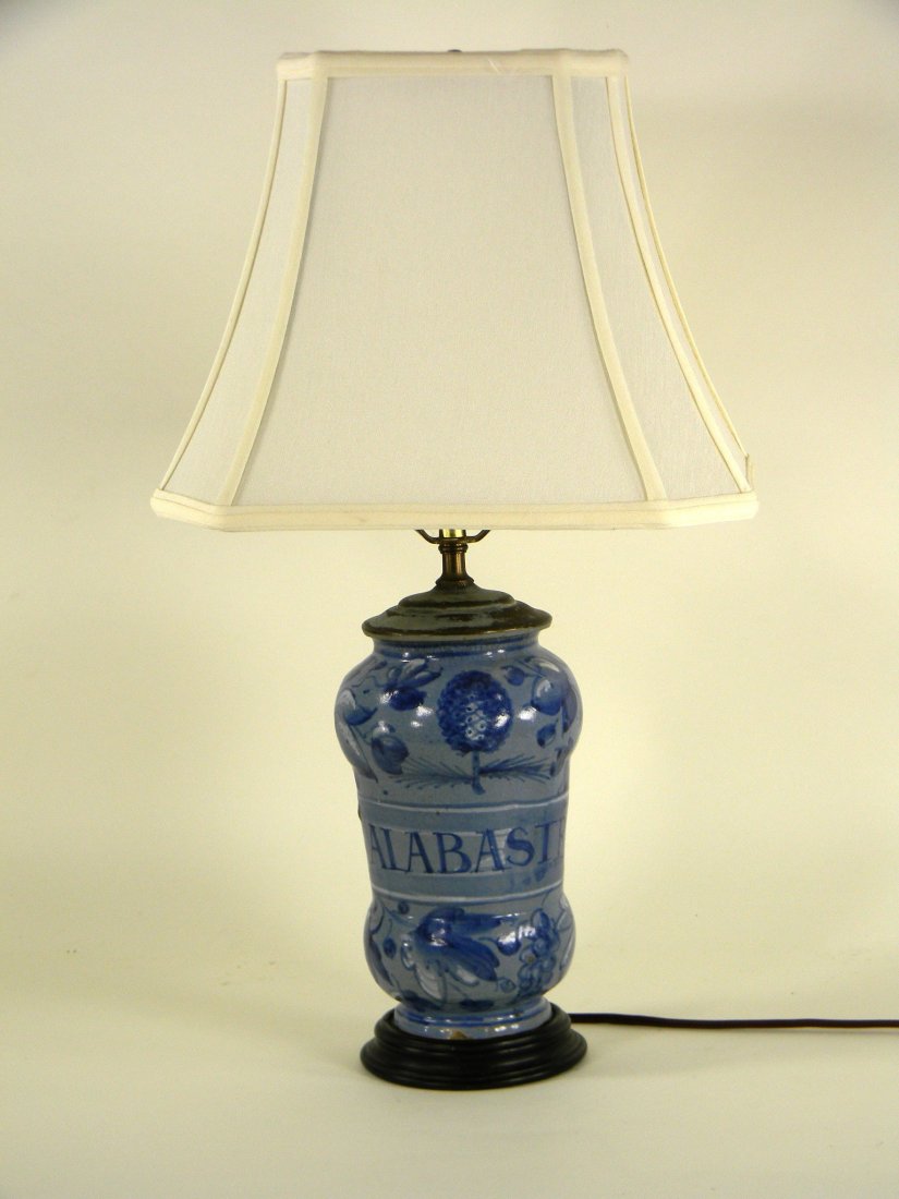 Italian Faience Lamp. 21.5" to finial x 5.25" w.: Italian Faience Lamp. 21.5" to finial x 5.25" w.