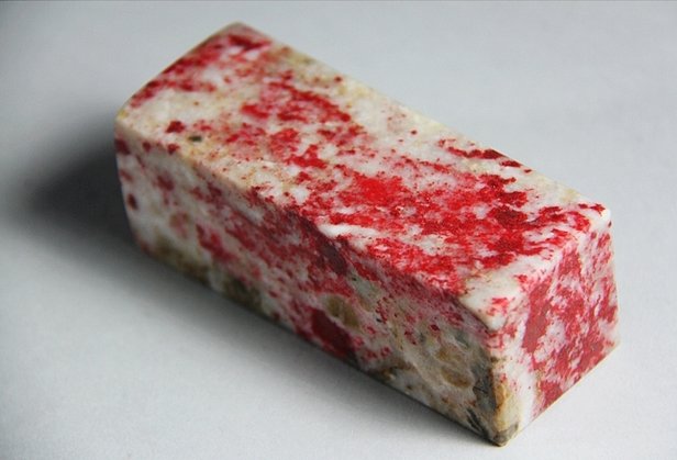 Oriental Jasper Seal Material: Oriental Jasper Inkstone 鸡血石印材 H: 8.6cm; W: 3.1cm; W: 241g.