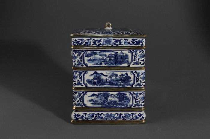 DaoGuang Mark Blue and White Silver Framed Porcelain Bo: DaQingDaoGuangNian Mark Blue and White Silver Framed Porcelain Four Sectional Box Painted Landscape / 大清道光年制款青花银边山&#