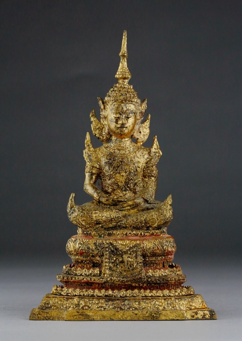 17TH CENTURY THAI GILT BRONZE BUDDHA: Antique 17th Century Thai Buddha sculpture from local temple. H: 20cm 铜制泰国佛像