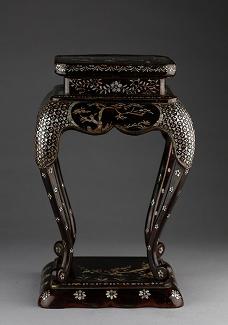 END OF MING/EARLY QING BLACK LACQUER MOTHER OF PEARL (1 of 9)