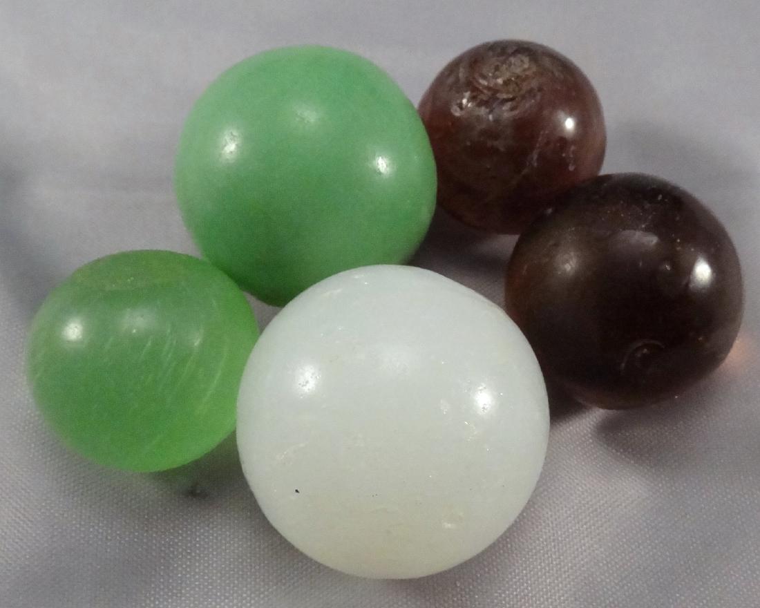.OTHER HANDMADE, Opaque. 5 Marbles. (1 of 1)