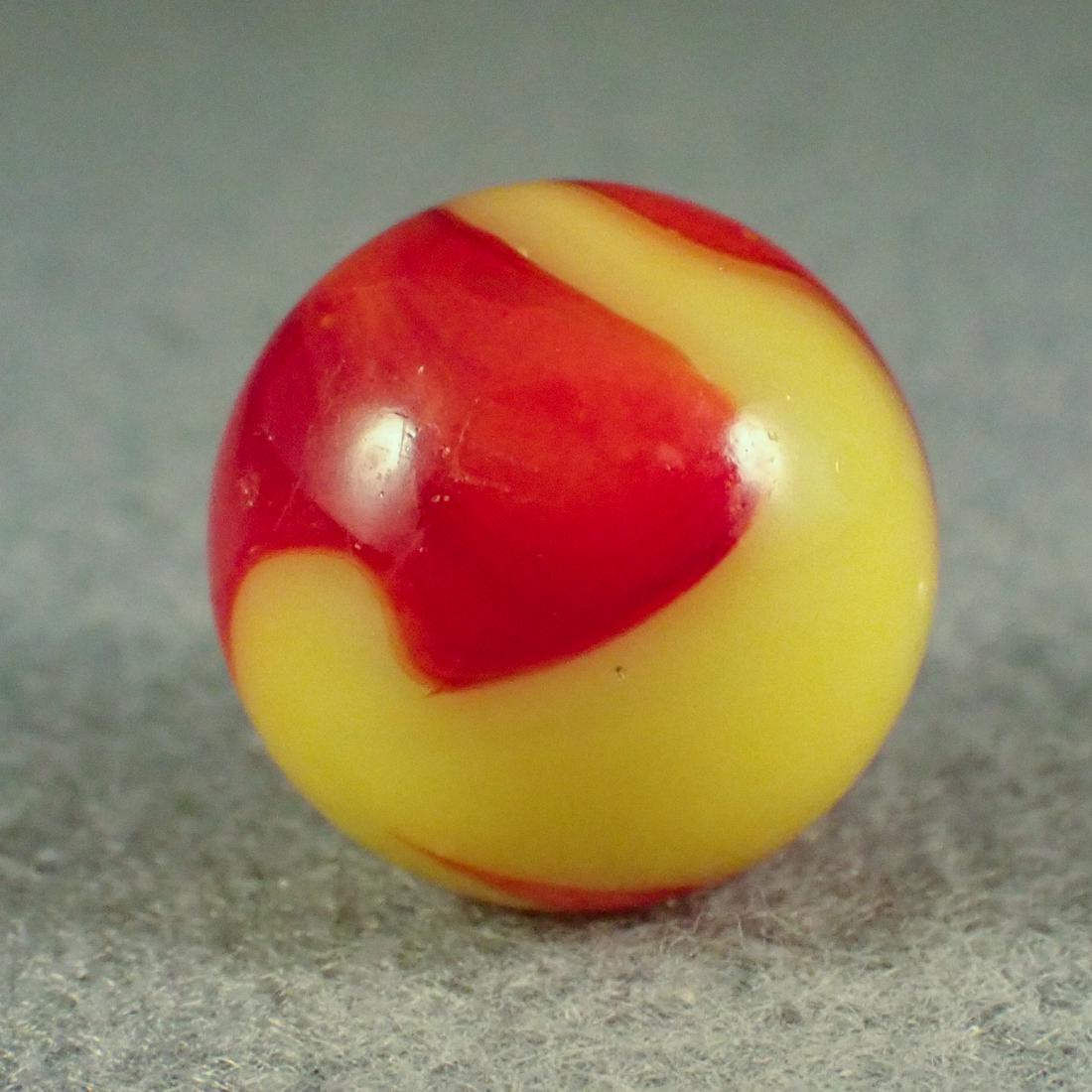 MARBLES. PELTIER GLASS COMPANY, Peerless Patch. 21/32". (1 of 8)