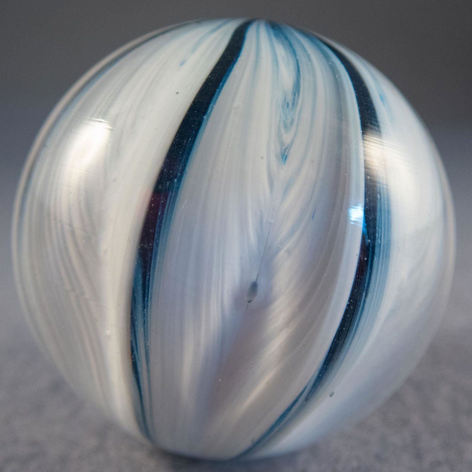 Marbles. CONTEMPORARY HANDMADE, Steve Davis. 1-7/16". Mint (9.9). (1 of 8)