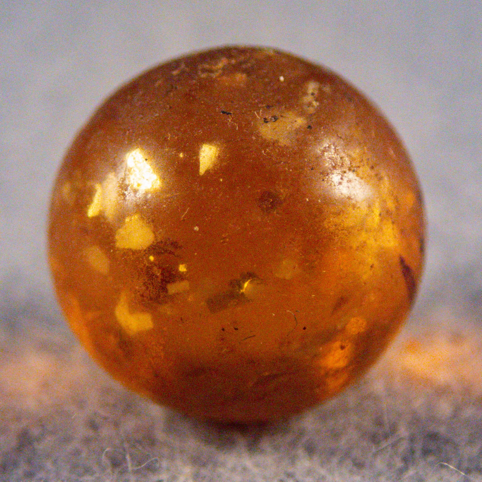 Marbles. OTHER HANDMADE, Mica. 9/16". Mint (9.7).: OTHER HANDMADE, Mica. Nice Yellow Mica. Germany, circa 1860-1920. 9/16". Mint (9.7).