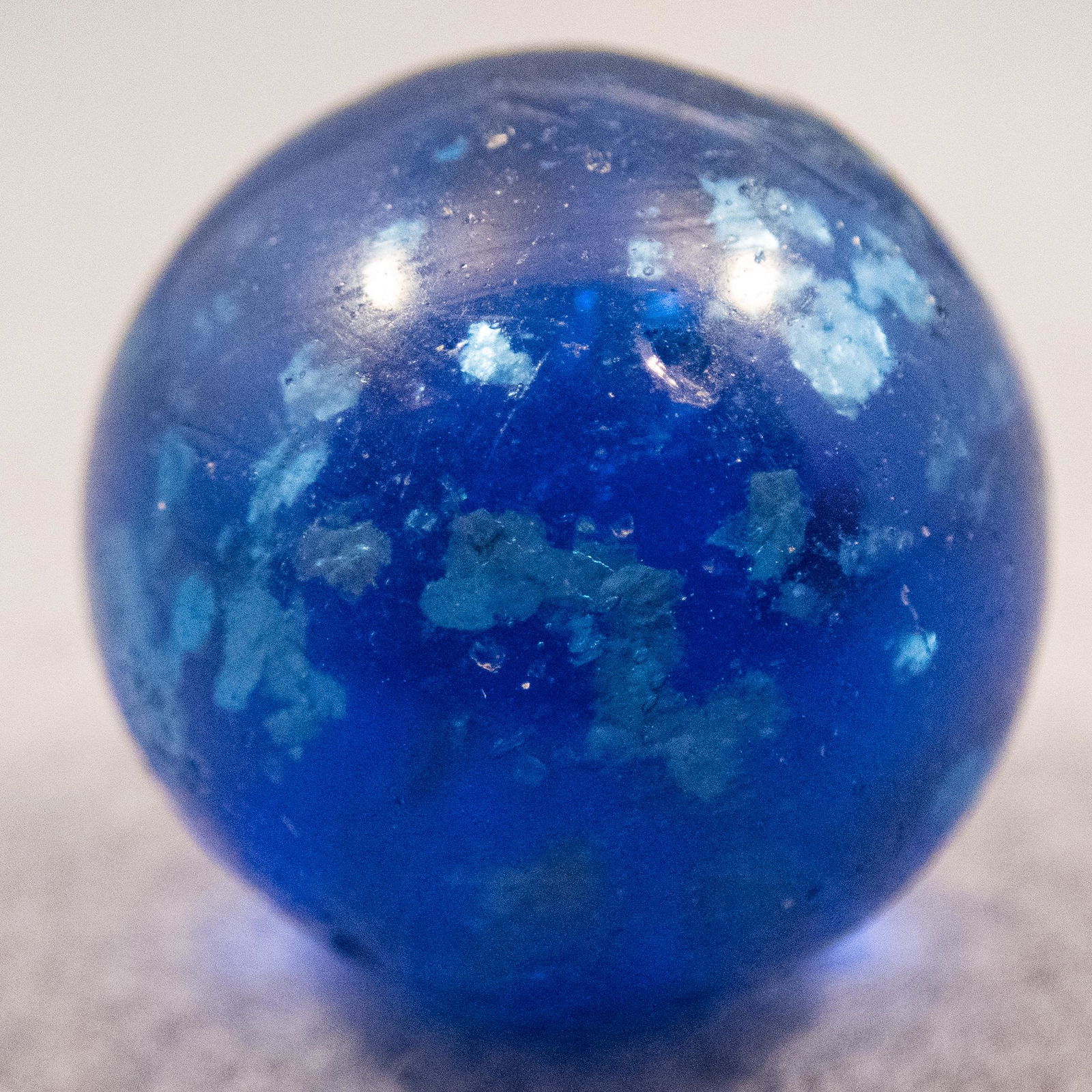Marbles: OTHER HANDMADE, Mica. 27/32". Mint(-) (9.1). (1 of 6)