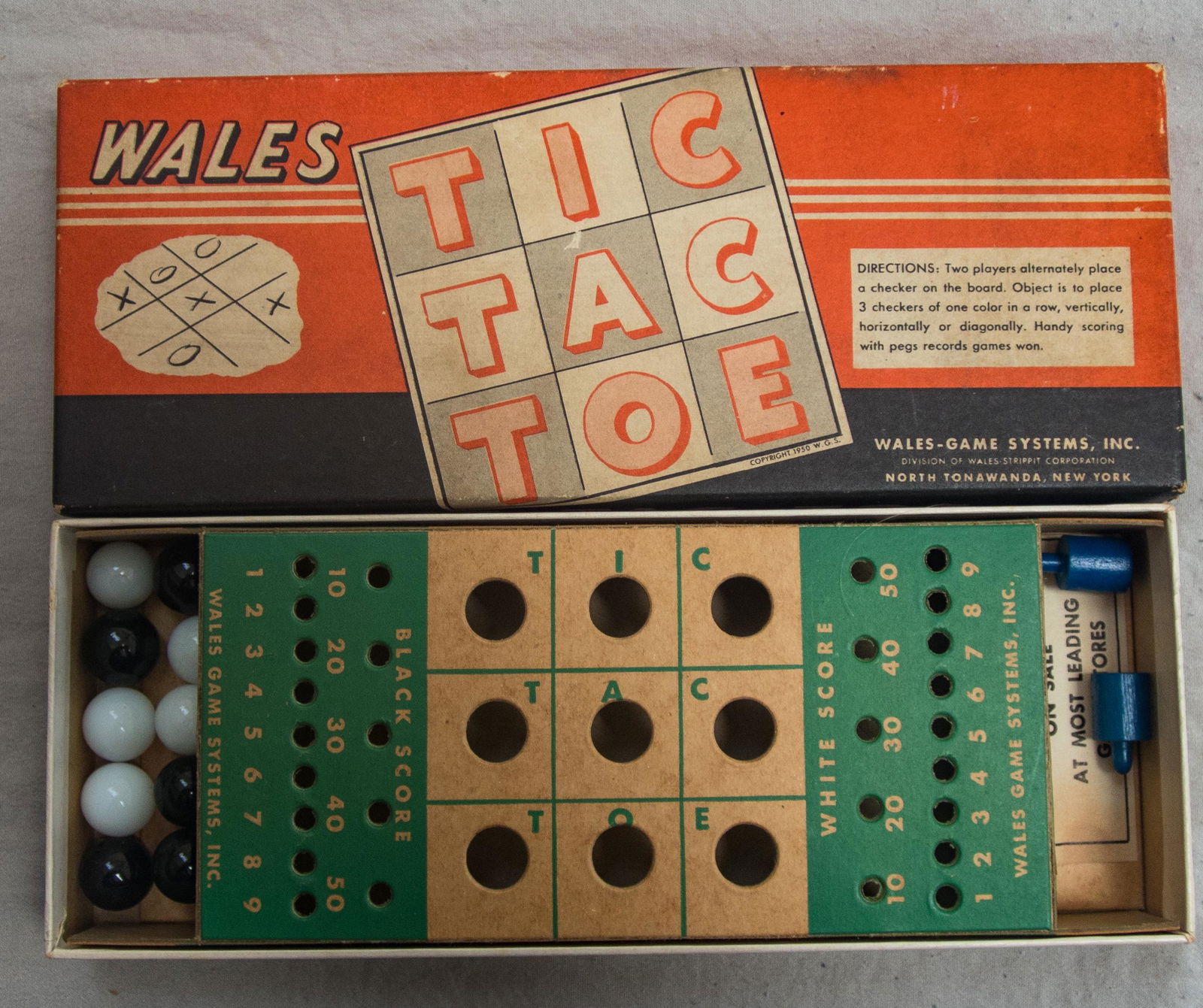 Marbles: MISCELLANEOUS. Wales Tic Tac Toe game (1 of 4)