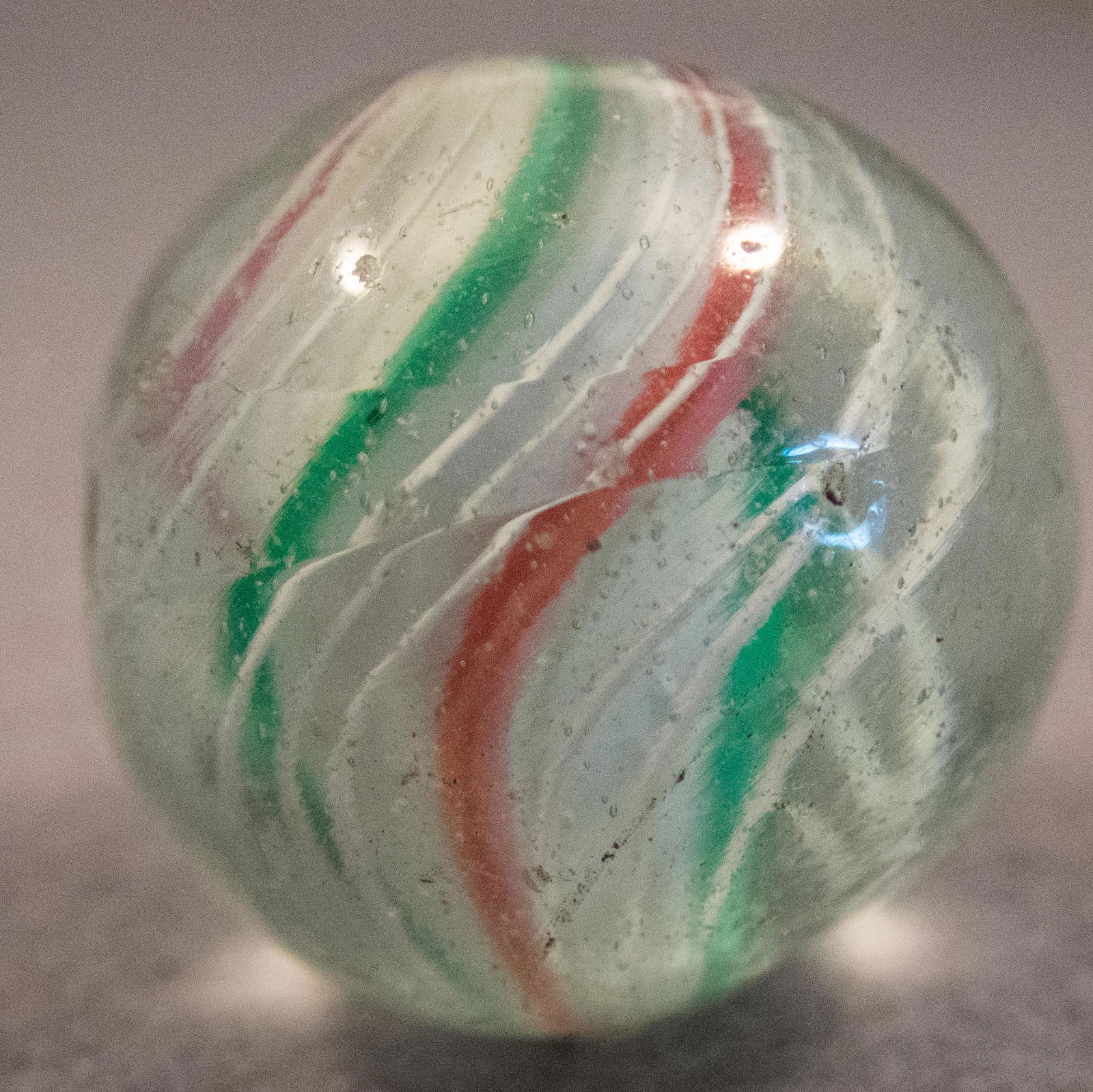 Marbles: SWIRL, Solid Core. 1-1/16". Near Mint(+) (8.7). (1 of 6)
