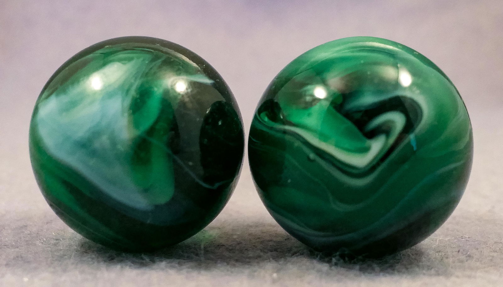 Marbles: AKRO AGATE COMPANY, Slag. 2 Shooter Green Slags. (1 of 4)