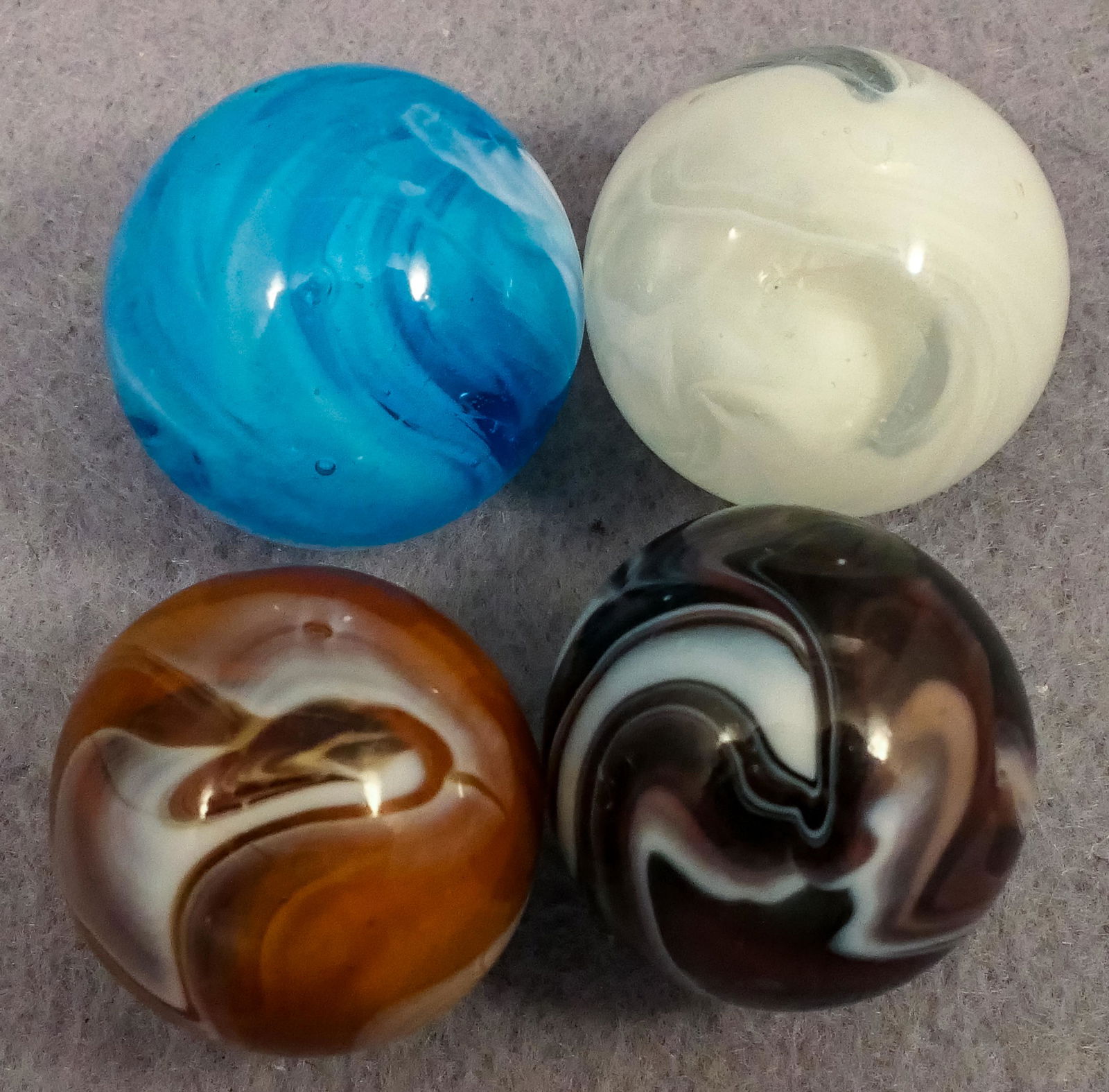 Marbles: AKRO AGATE COMPANY, Slag. 4 shooters. (1 of 4)