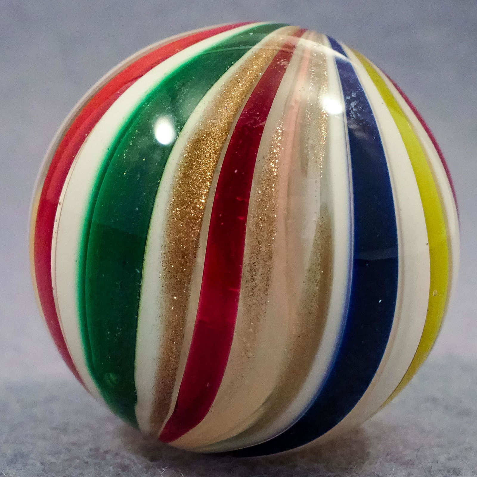 Marbles: CONTEMPORARY HANDMADE, Harry Boyer. 1-1/4". Mint (9.9). (1 of 7)