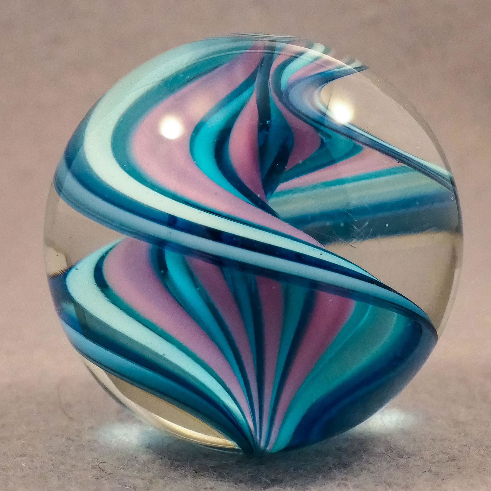 Marbles: CONTEMPORARY HANDMADE, Fritz Lauenstein. 1-1/2". Mint (9.9). (1 of 7)