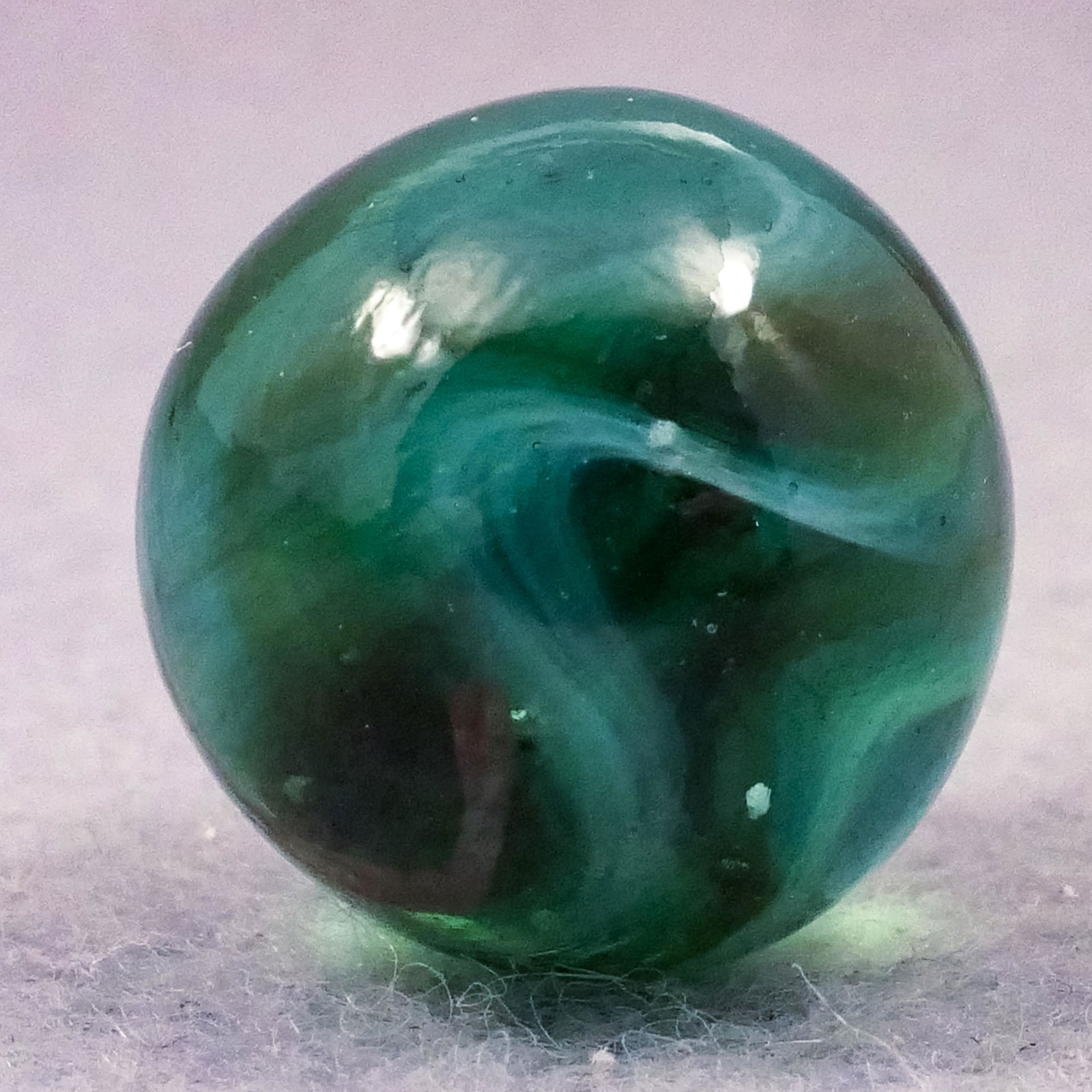 Marbles: ALLEY AGATE COMPANY, Swirl. 21/32". Mint (9.9). (1 of 6)