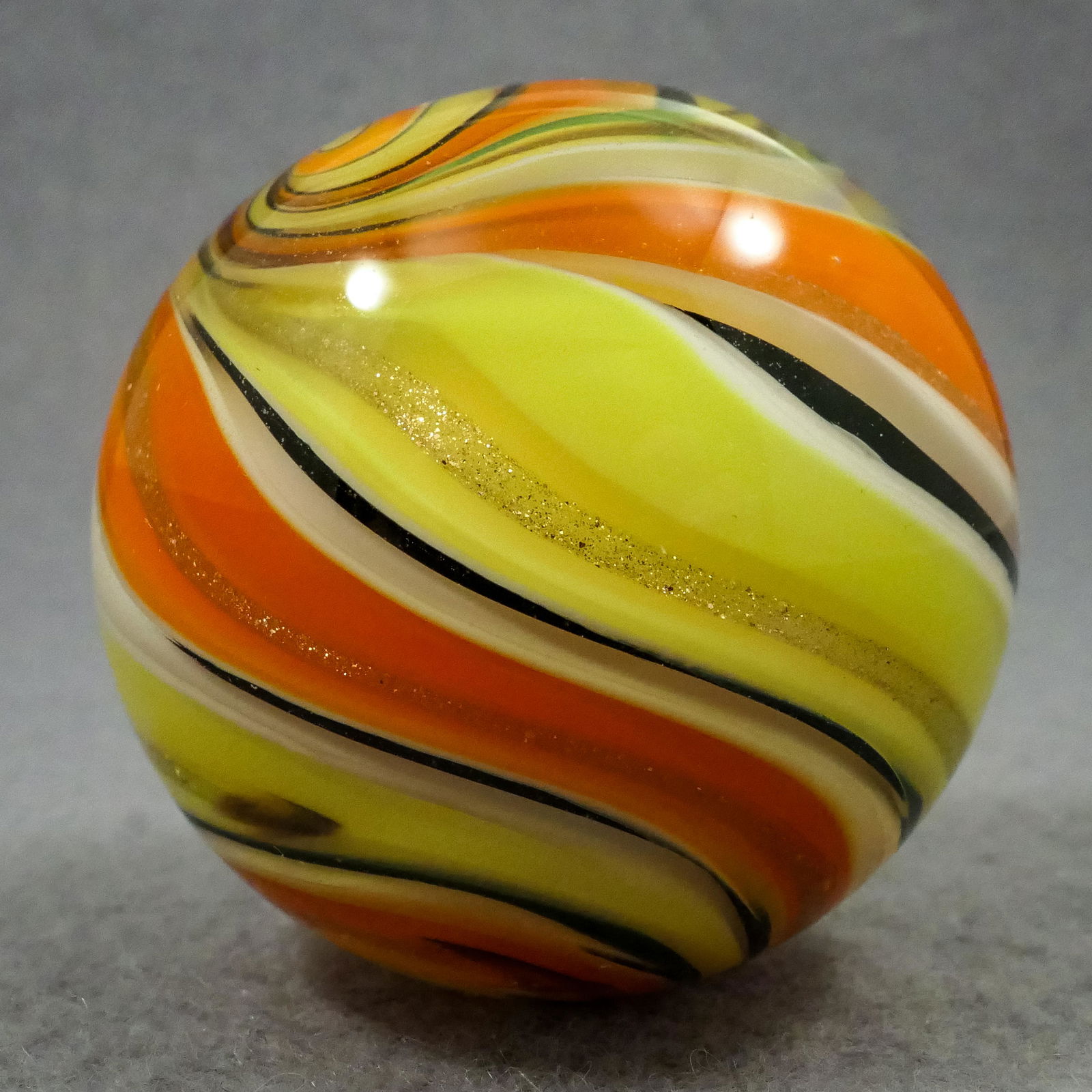 Marbles: CONTEMPORARY HANDMADE, Jim Hart. 1-1/2". Mint (9.9). (1 of 7)