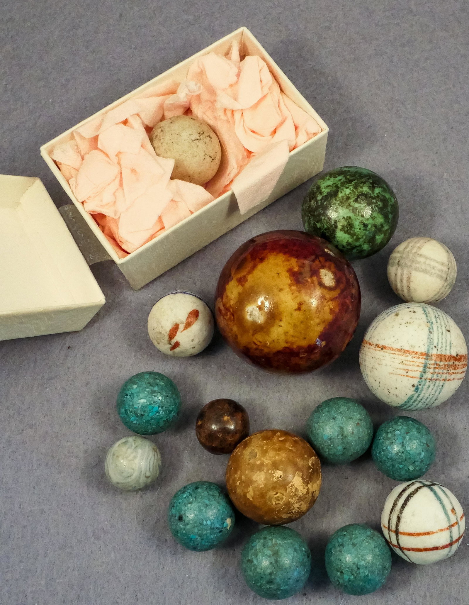 Marbles: NON-GLASS HANDMADE, Assorted. 15 Marbles. (1 of 6)
