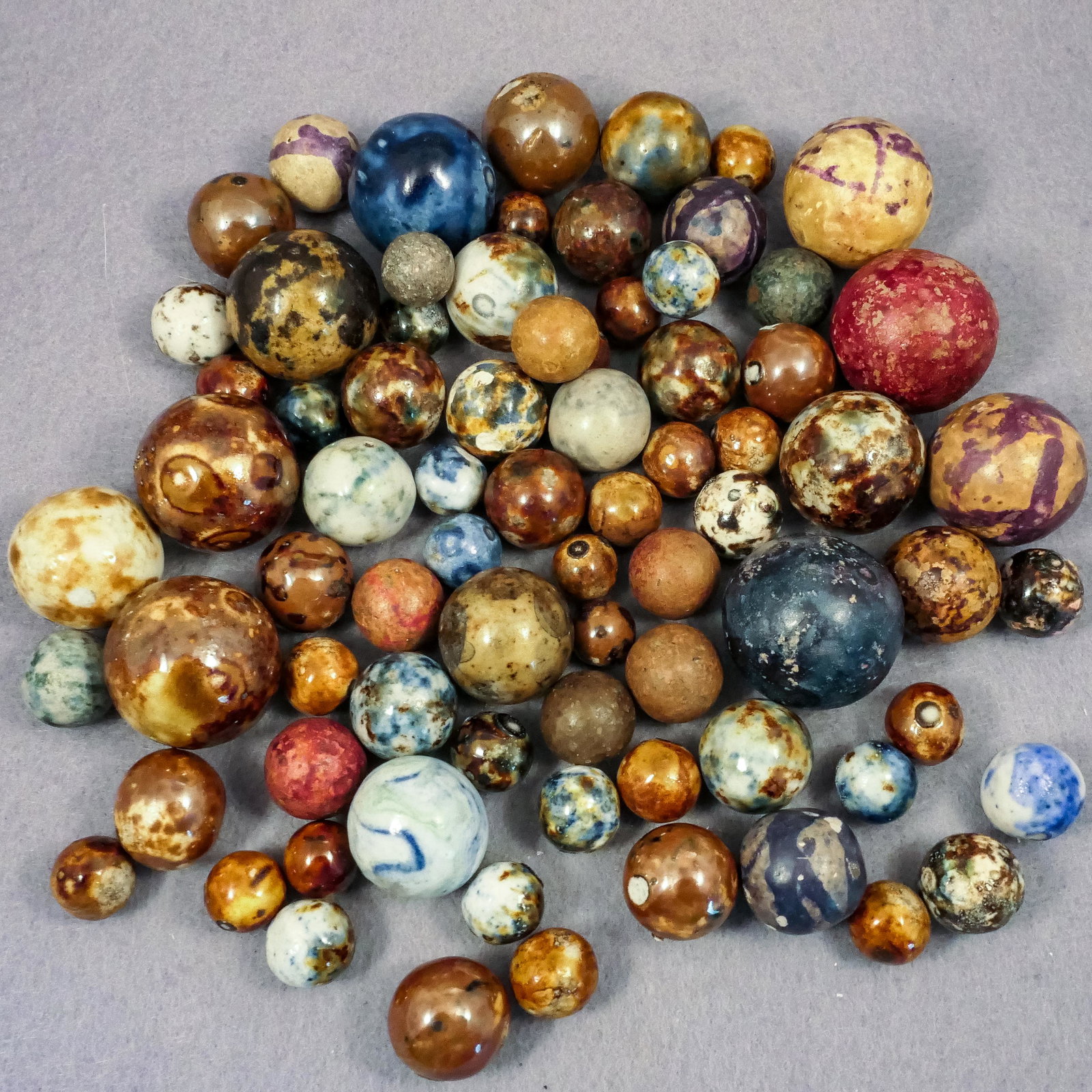 Marbles: NON-GLASS HANDMADE, Bennington. 76 Marbles. (1 of 6)