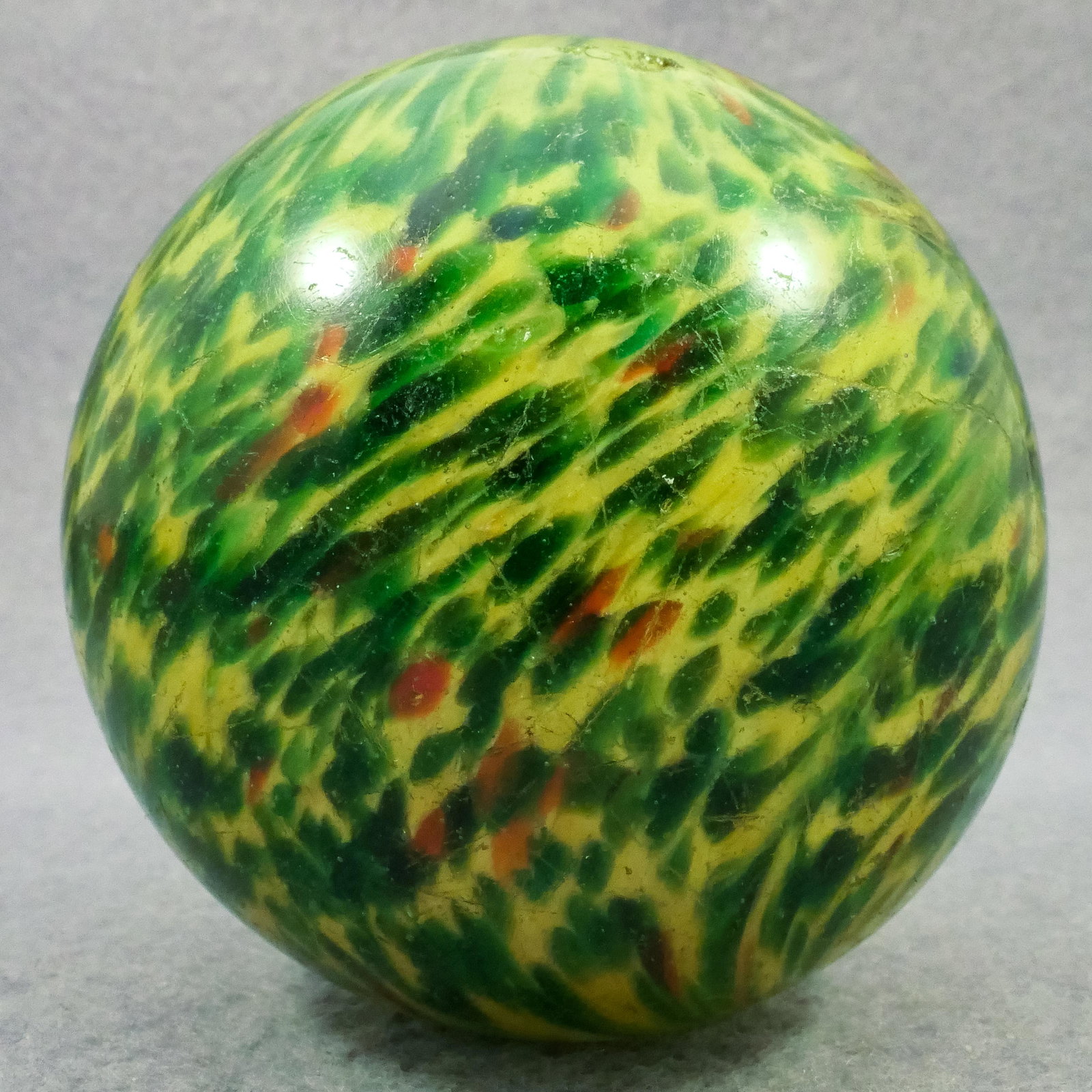 Marbles: END OF DAY, Onionskin. 2-1/8". Near Mint(-) (8.3). (1 of 6)