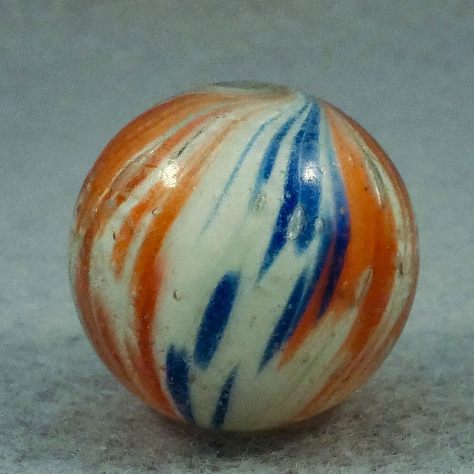 Marbles: END OF DAY, Paneled Onionskin. 3/4". Mint(-) (9.0). (1 of 6)