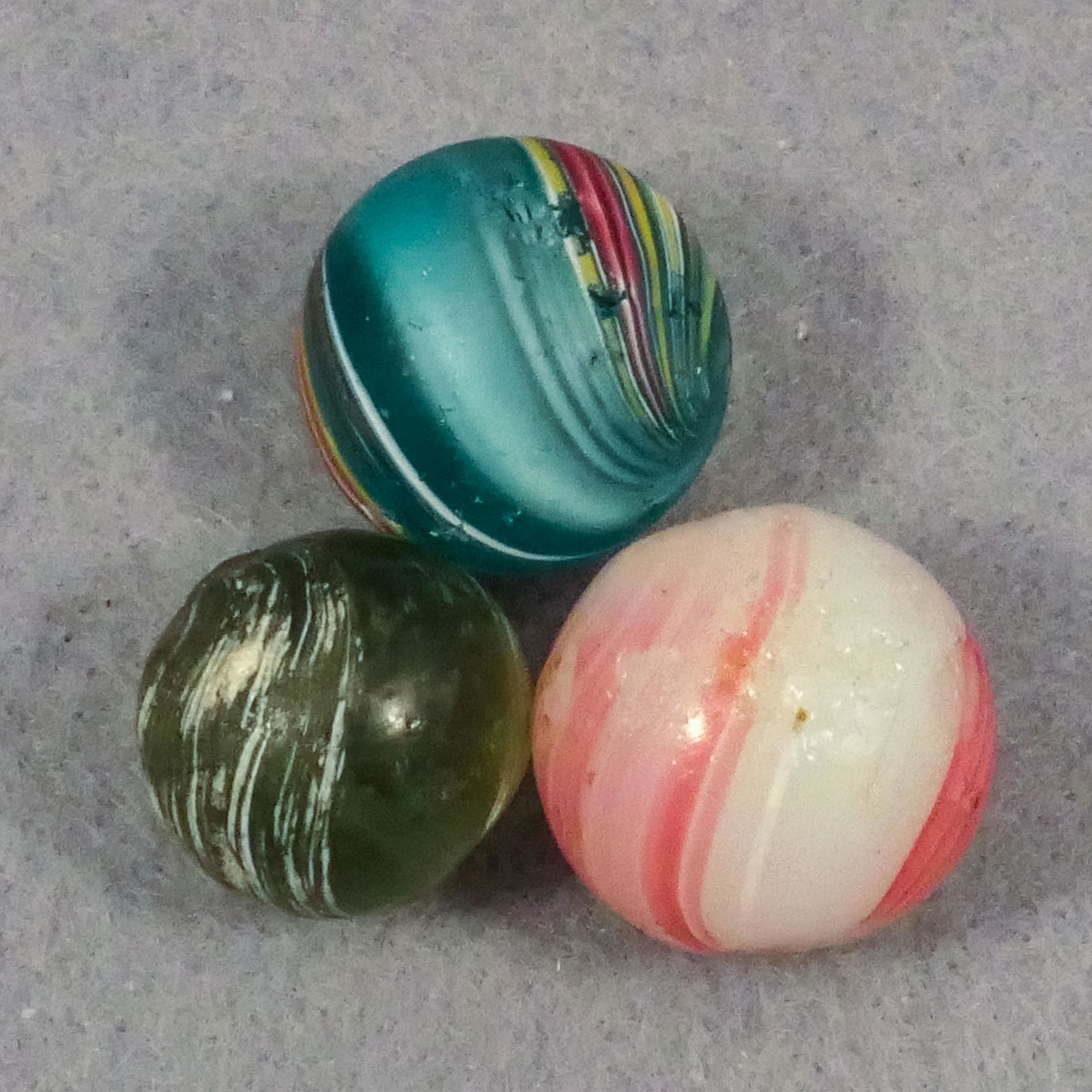 Marbles: ASSORTED HANDMADE. Banded Opaque, Submarine, Transp Indian. (1 of 2)