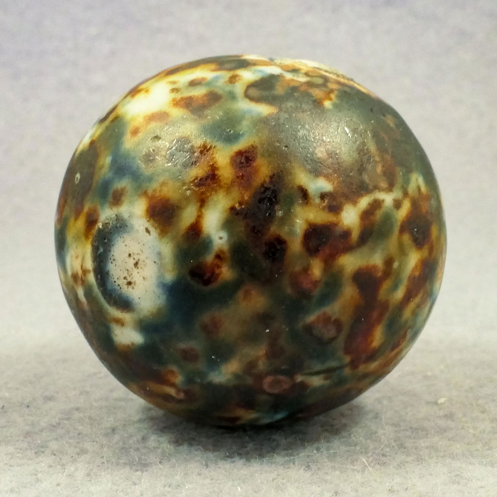 Marbles: NON-GLASS HANDMADE, Bennington. Fancy. 1-3/8". Mint (9.7). (1 of 5)