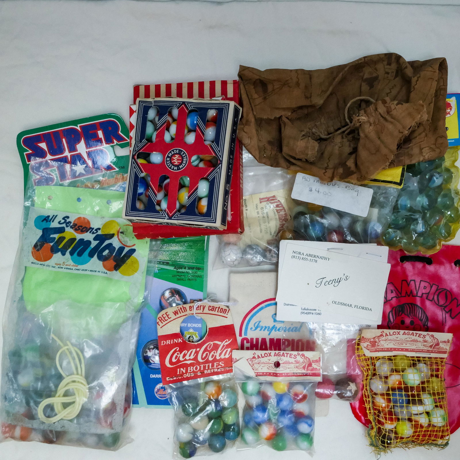 Marbles: ASSSORTED MACHINE MADE, Original Package. Pouches and Poly Bags. (1 of 9)