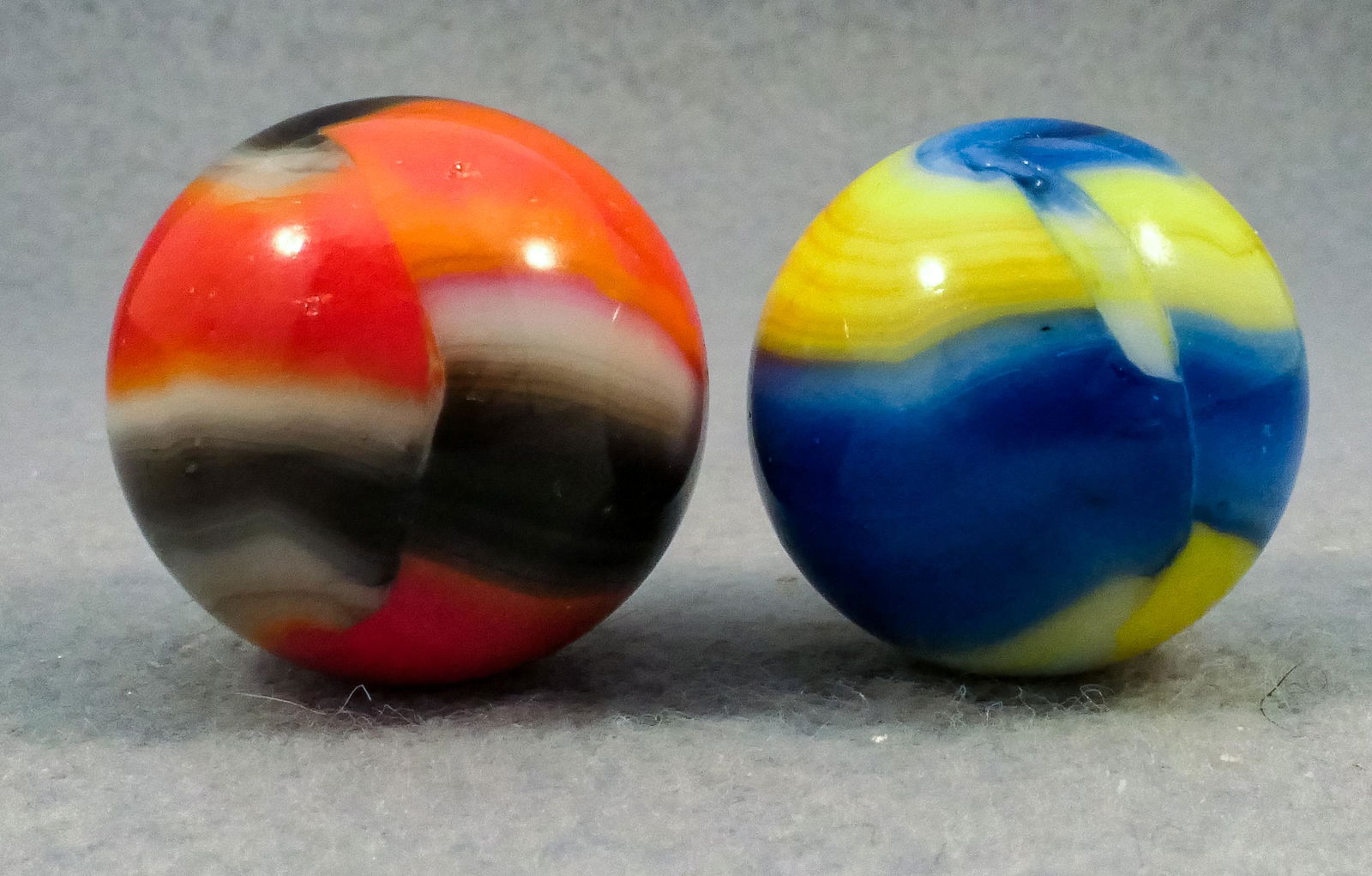 Marbles: MARBLE KING INC., Rainbow. 2 marbles. (1 of 4)