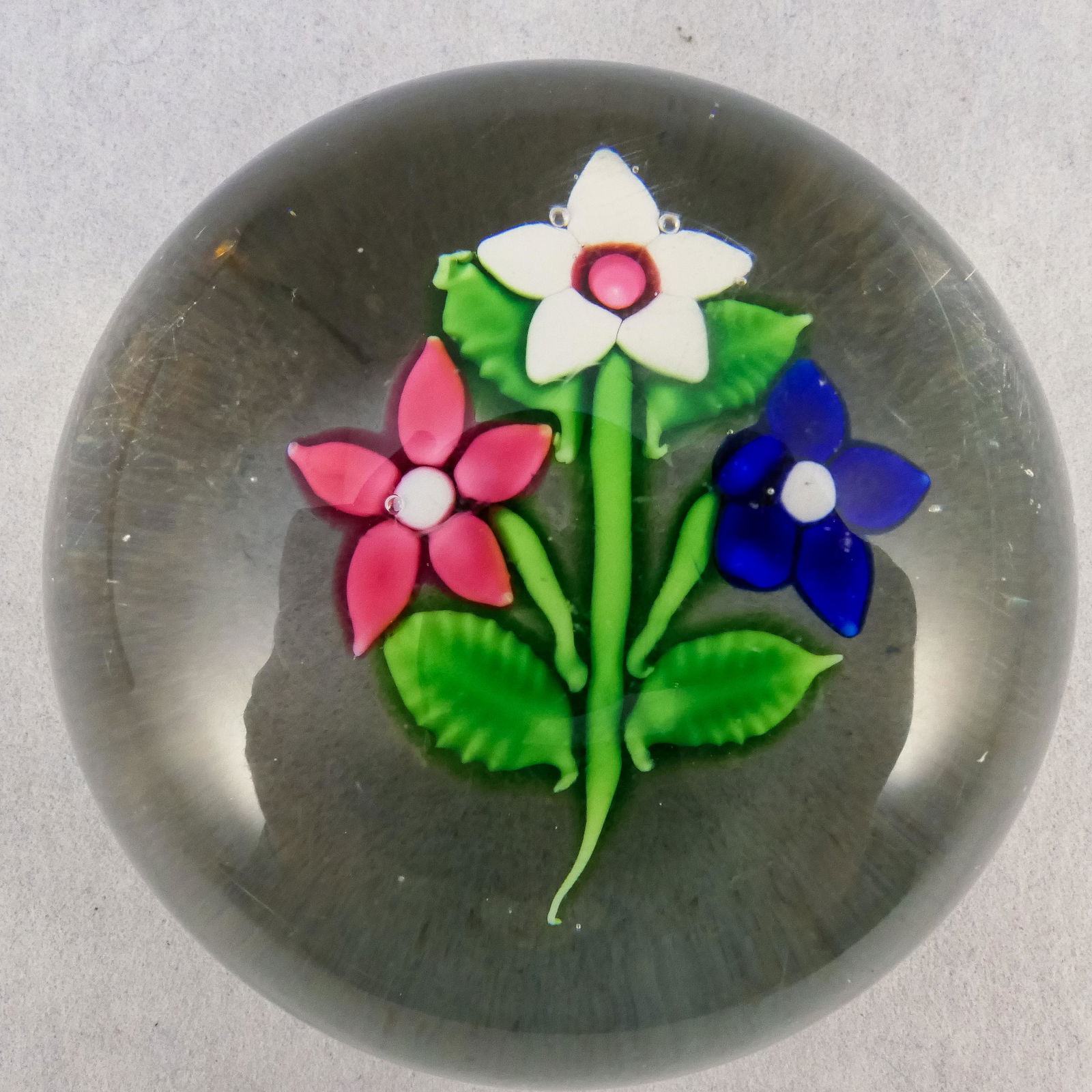 Marbles: PAPERWEIGHT, St. Louis. Antique. Three Flowers Bouquet. (1 of 9)