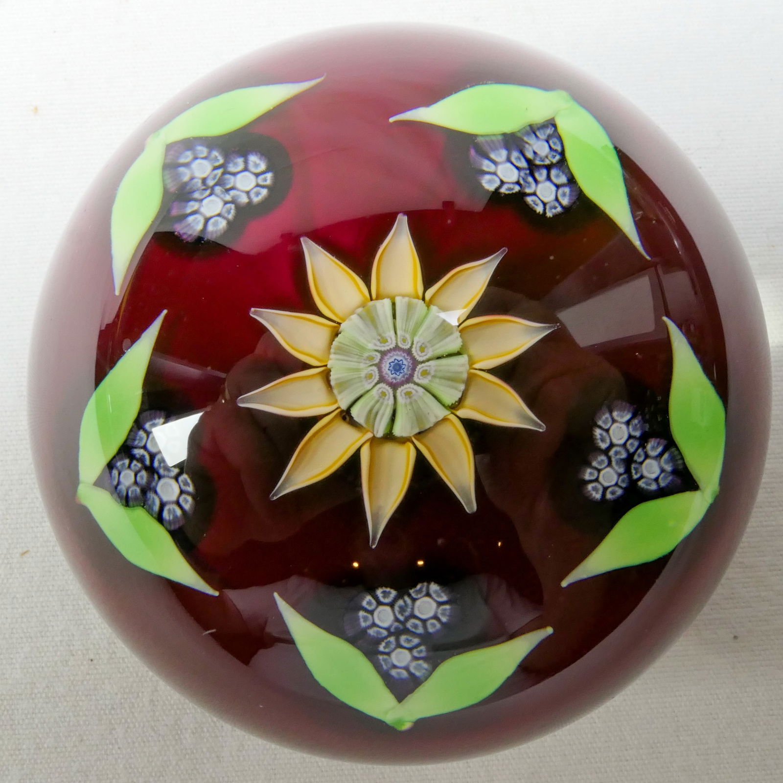 PAPERWEIGHT: PERTHSHIRE PAPERWEIGHTS. 1980. Sunflower. (1 of 10)
