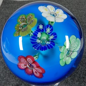 PAPERWEIGHT, Murano. Floral.