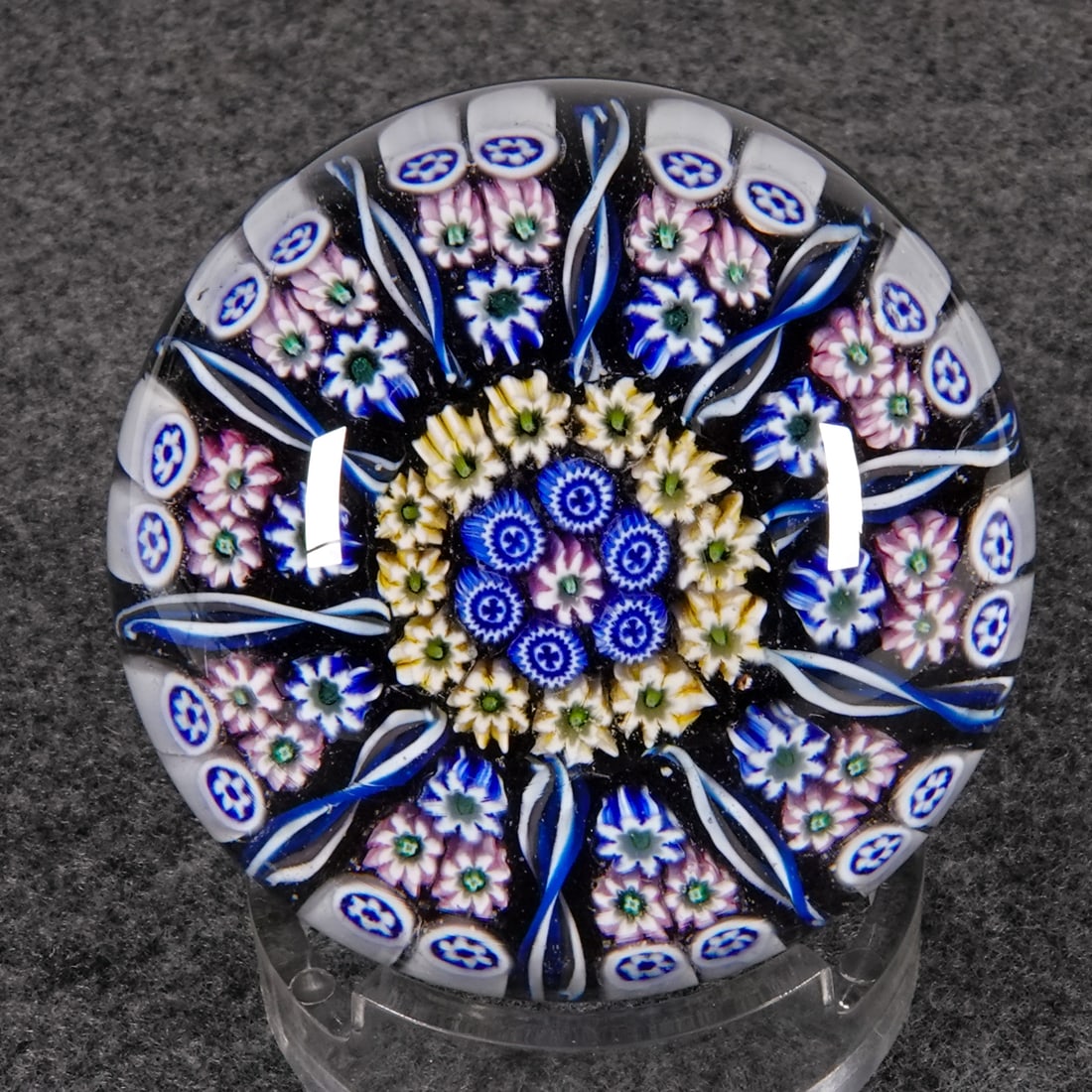 PAPERWEIGHT, Perthshire Paperweights. General Line. (1 of 6)