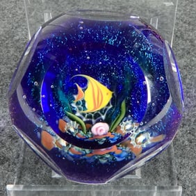 PAPERWEIGHT, David Salazar. Aquarium.