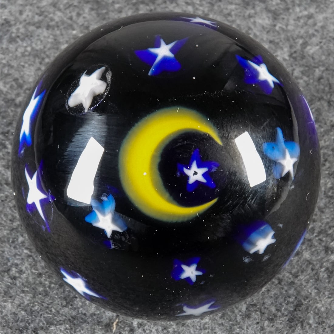 CONTEMPORARY HANDMADE, David Salazar. Moon and Stars. 1-9/16". Mint (9.9). (1 of 7)