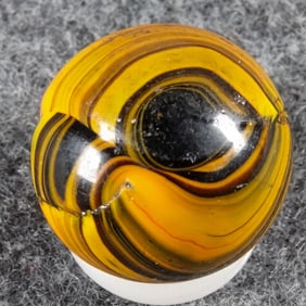 CHRISTENSEN AGATE COMPANY, Striped Opaque. 9/16". Mint (9.6).