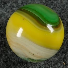 AKRO AGATE COMPANY, Popeye Corkscrew. Green/Yellow. 23/32". Mint (9.7).