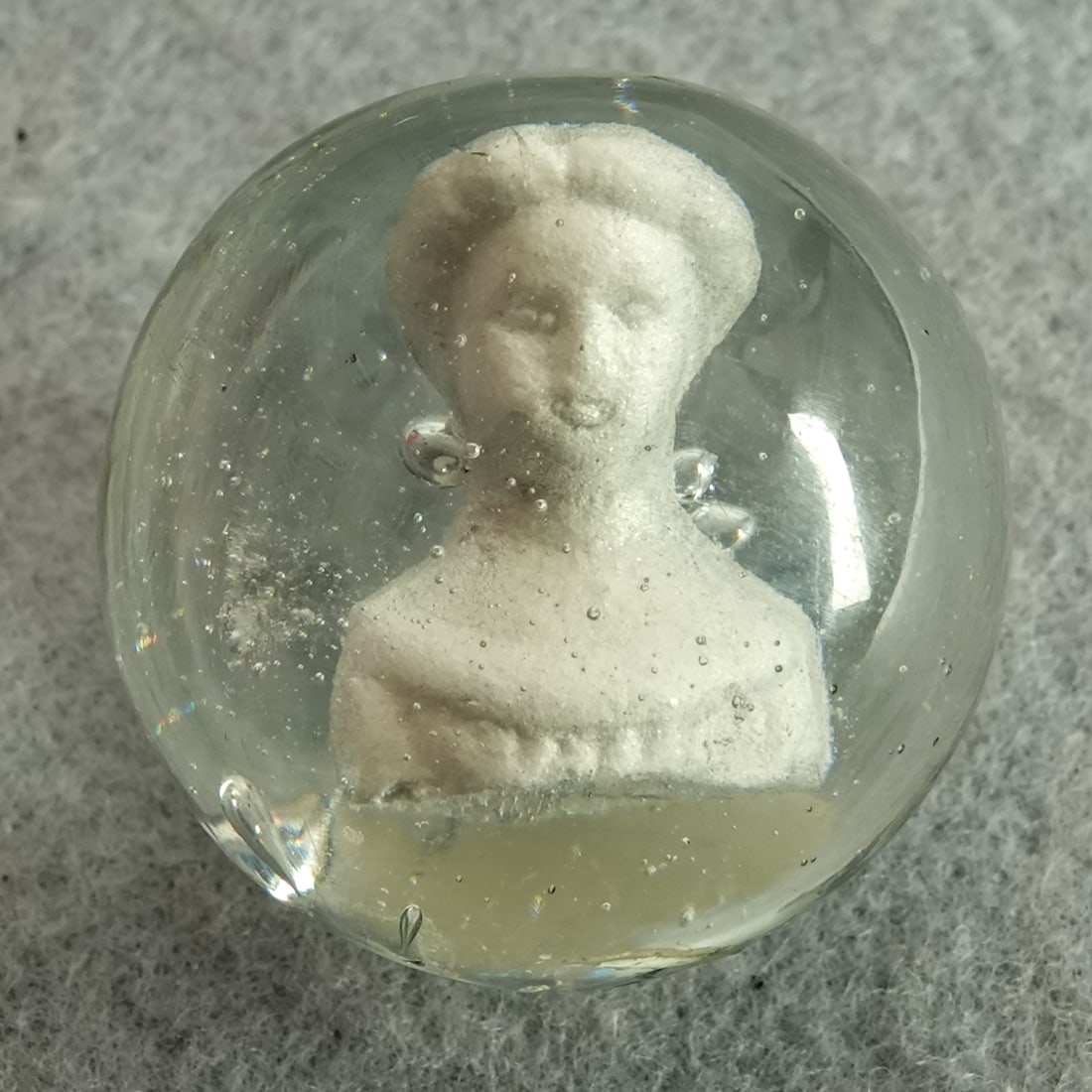 SULPHIDE. Jenny Lind. 1-1/16". Buffed. (1 of 7)