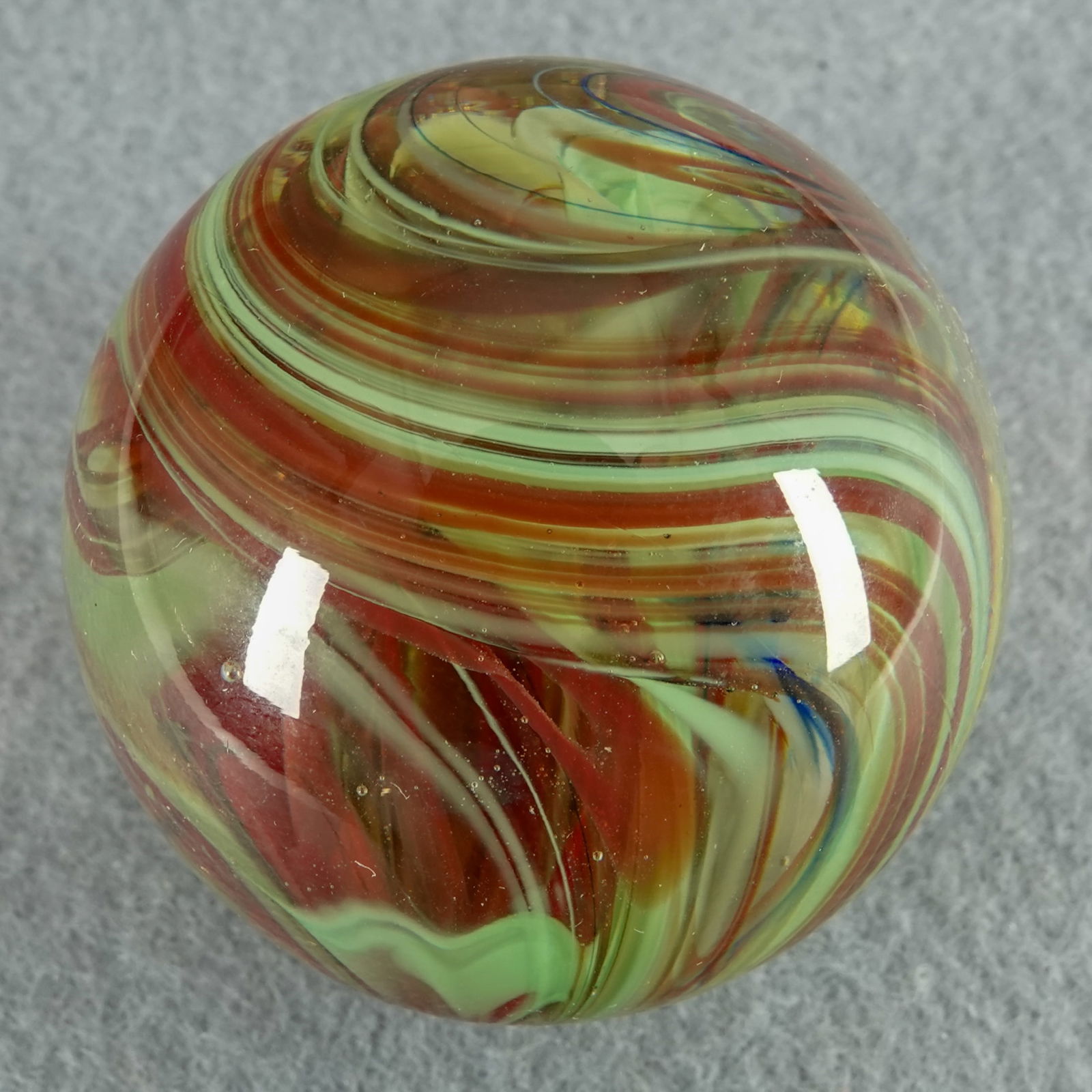 CONTEMPORARY HANDMADE, Unsigned. 1-7/8". Mint (9.9).: CONTEMPORARY HANDMADE, Unsigned. Slag. Unsigned, artist unidentified. 1-7/8". Mint (9.9).