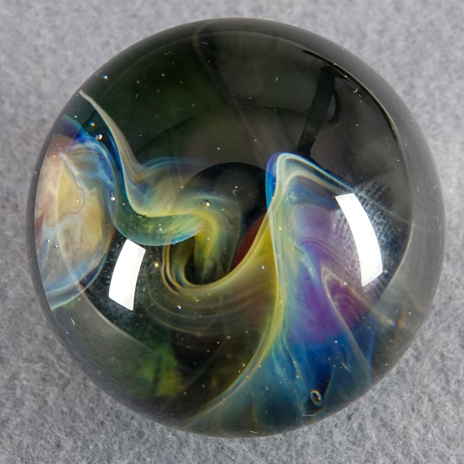 CONTEMPORARY HANDMADE, Gateson Recko. 1-9/16". Mint (9.9).: CONTEMPORARY HANDMADE, Gateson Recko. Universe marble. Binary star system with one star pulling gas from the other. Signed "Gateson 2004". 1-9/16". Mint (9.9).