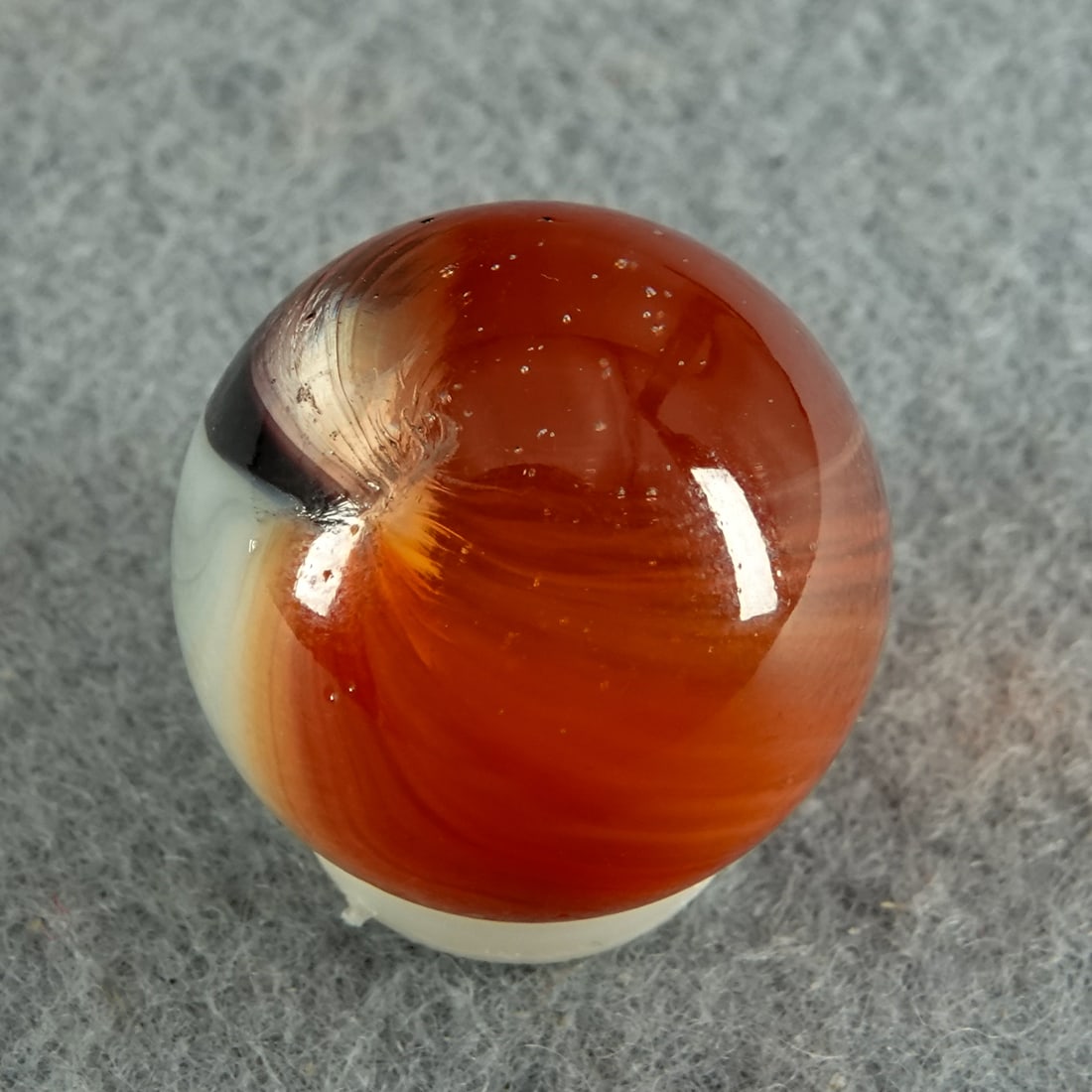 MASTER MARBLE COMPANY, Sunburst. Tigereye. 23/32". Mint (9.9).: MASTER MARBLE COMPANY, Sunburst. Tigereye Sunburst. Excellent example. Clarksburg WV, circa 1930-1940. 23/32". Mint (9.9).