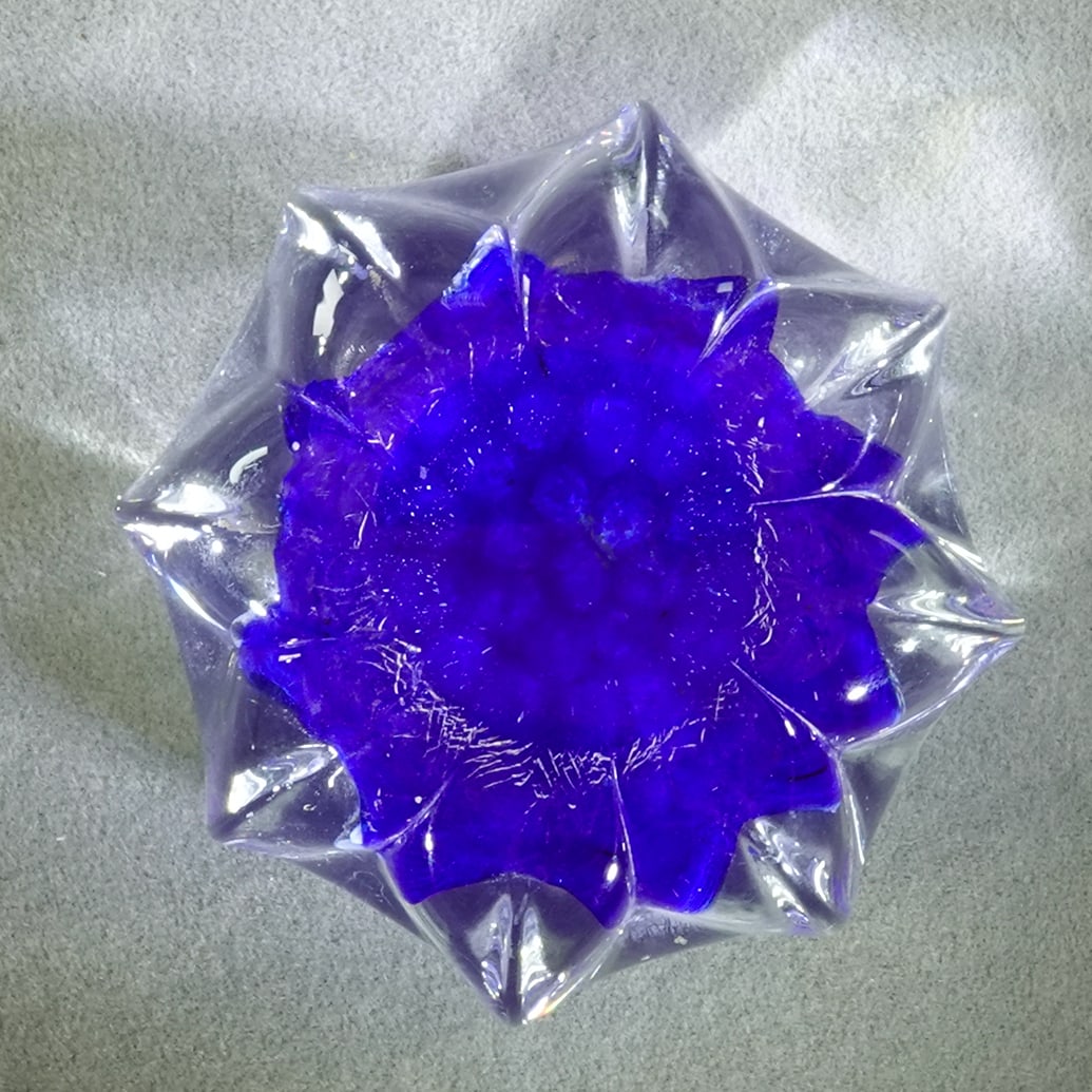 PAPERWEIGHT, Peter McDougal. - 2