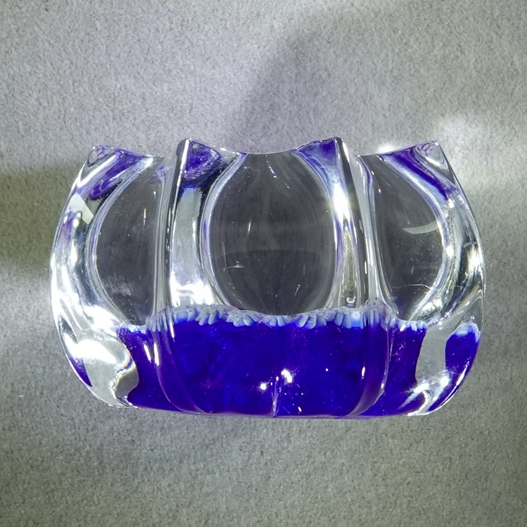 PAPERWEIGHT, Peter McDougal. - 3