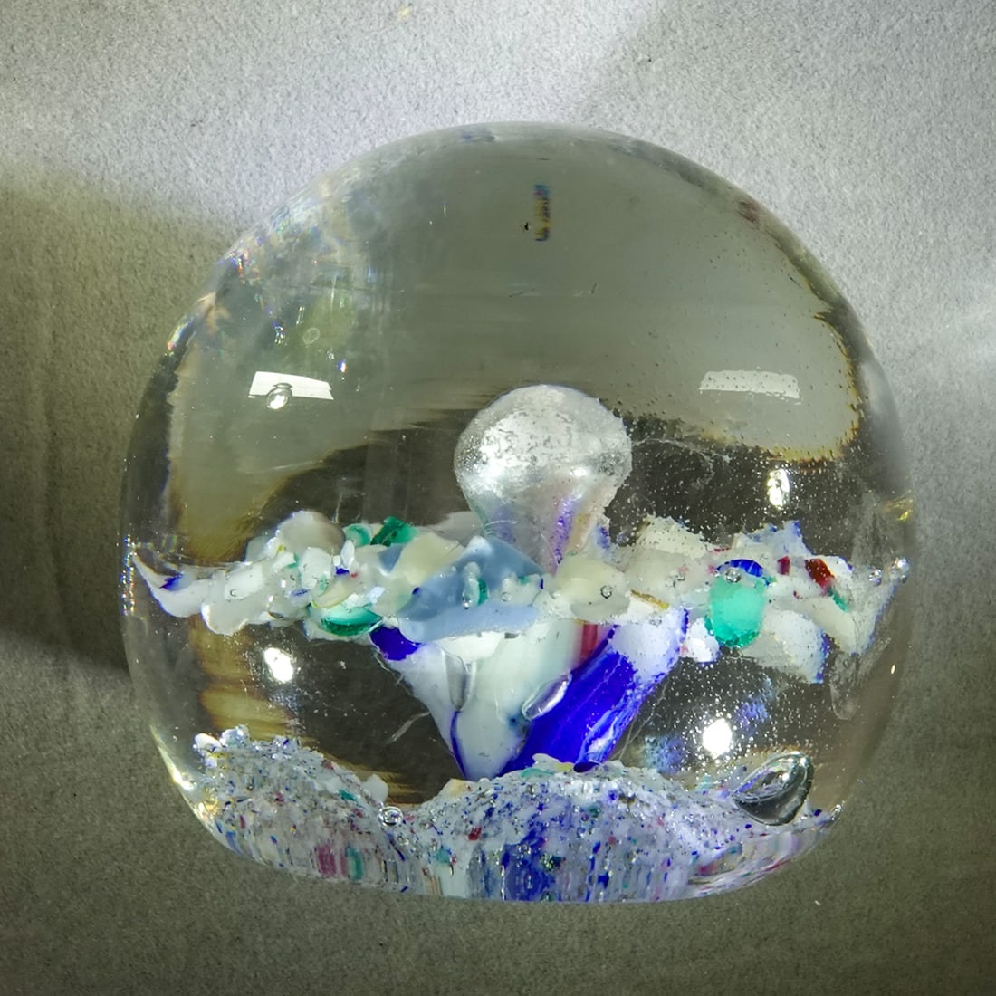 PAPERWEIGHT, Unsigned. - 3