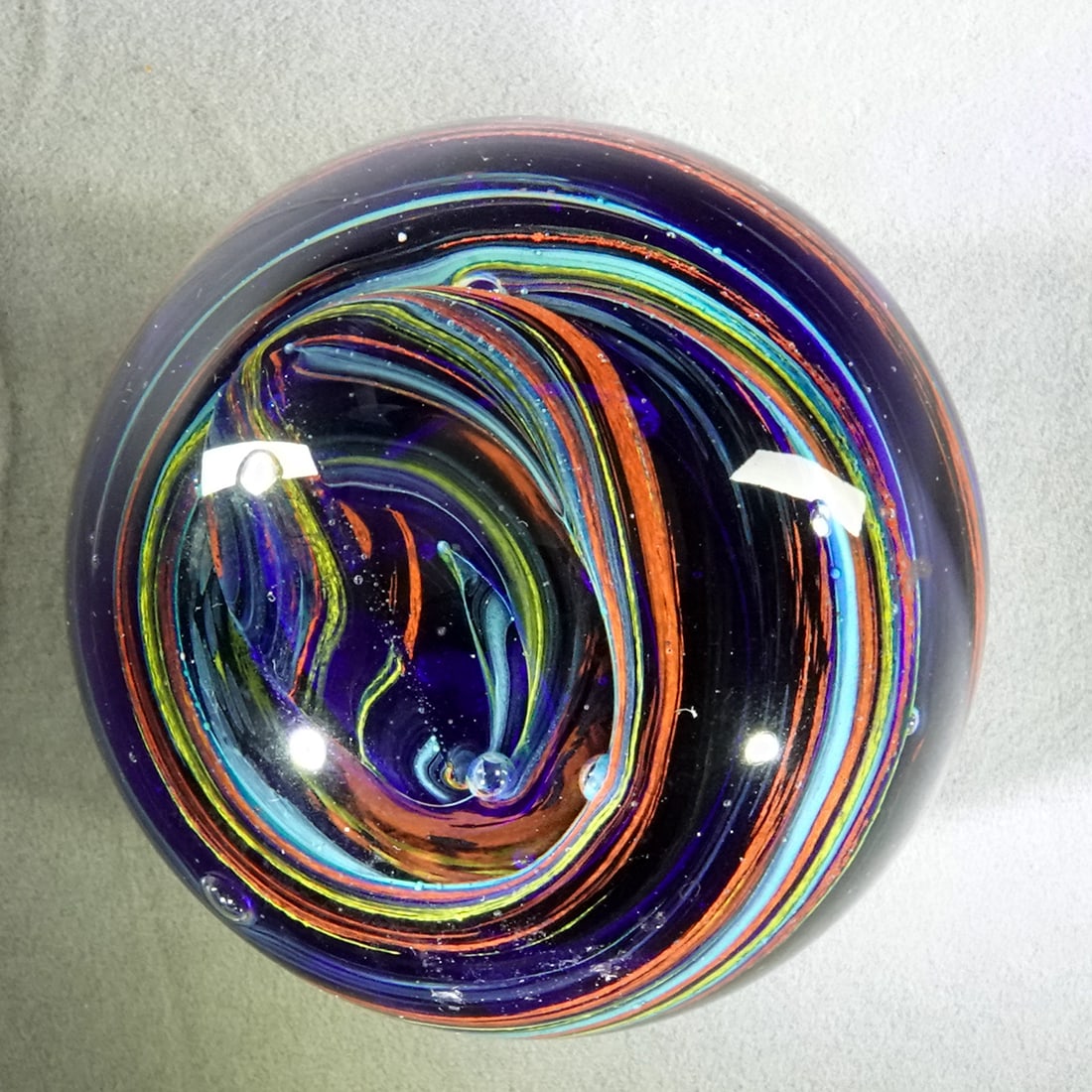 PAPERWEIGHT, Unsigned. - 3