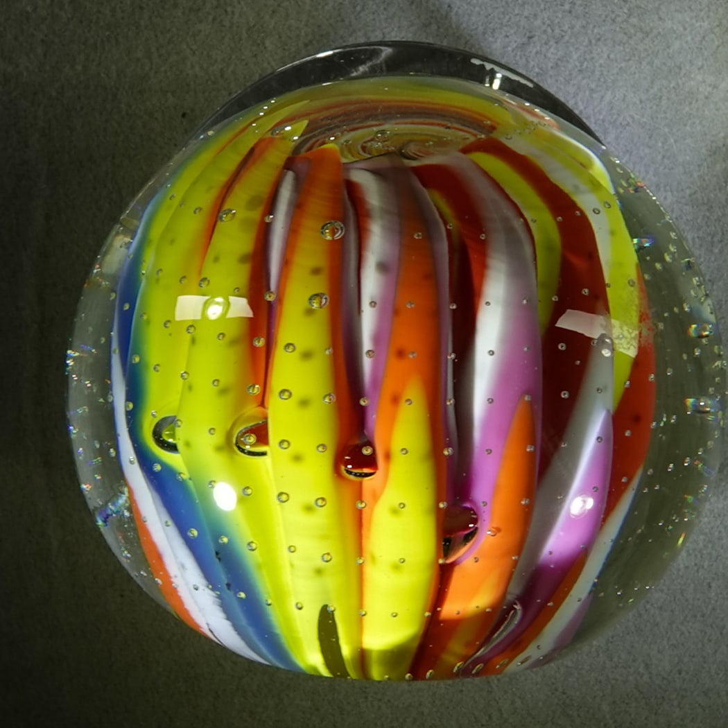 PAPERWEIGHT, Davis Glass Studio. - 3