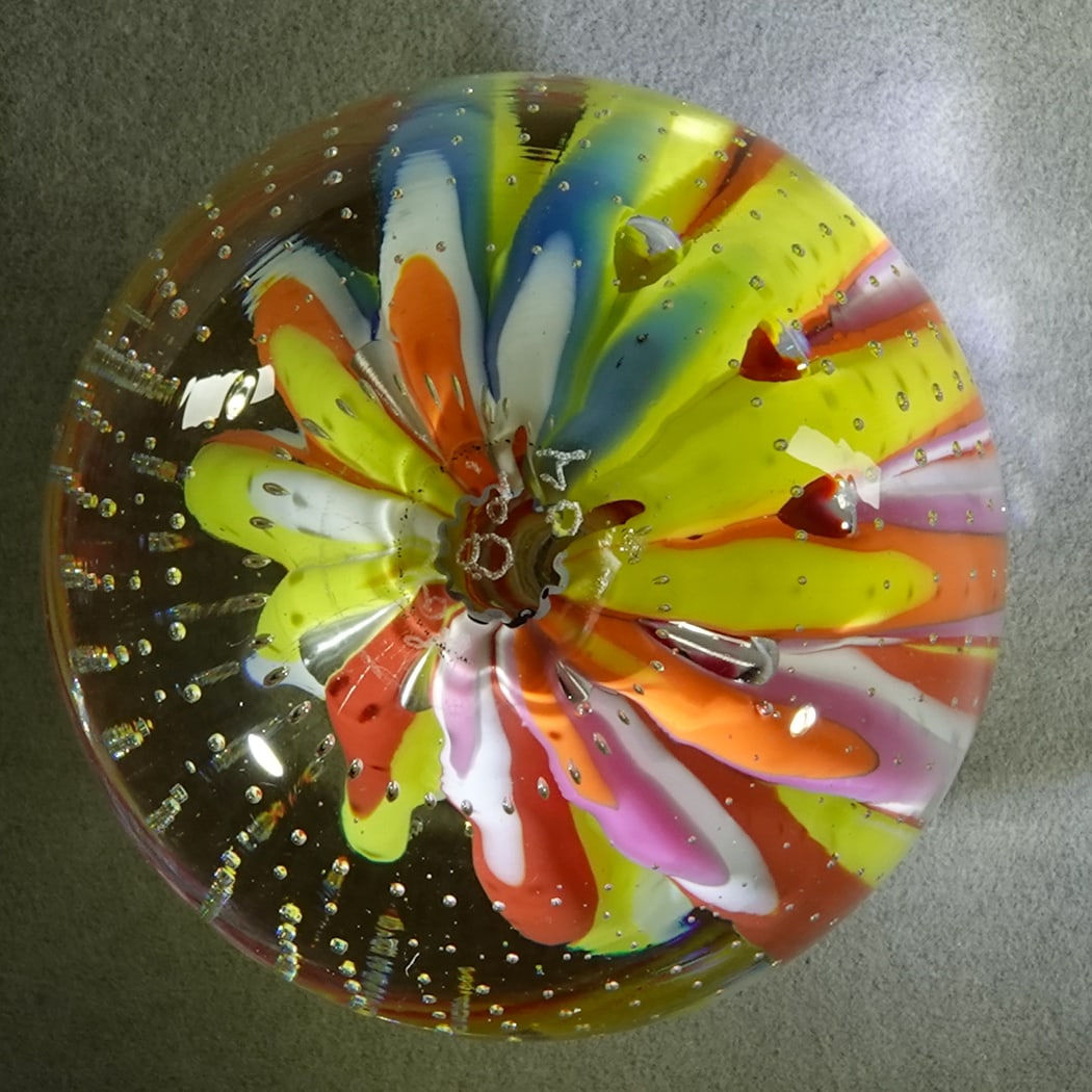 PAPERWEIGHT, Davis Glass Studio. - 5