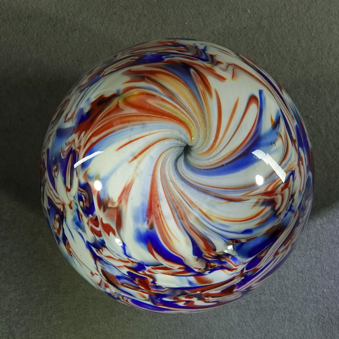PAPERWEIGHT, Davis Glass Studio. - 3