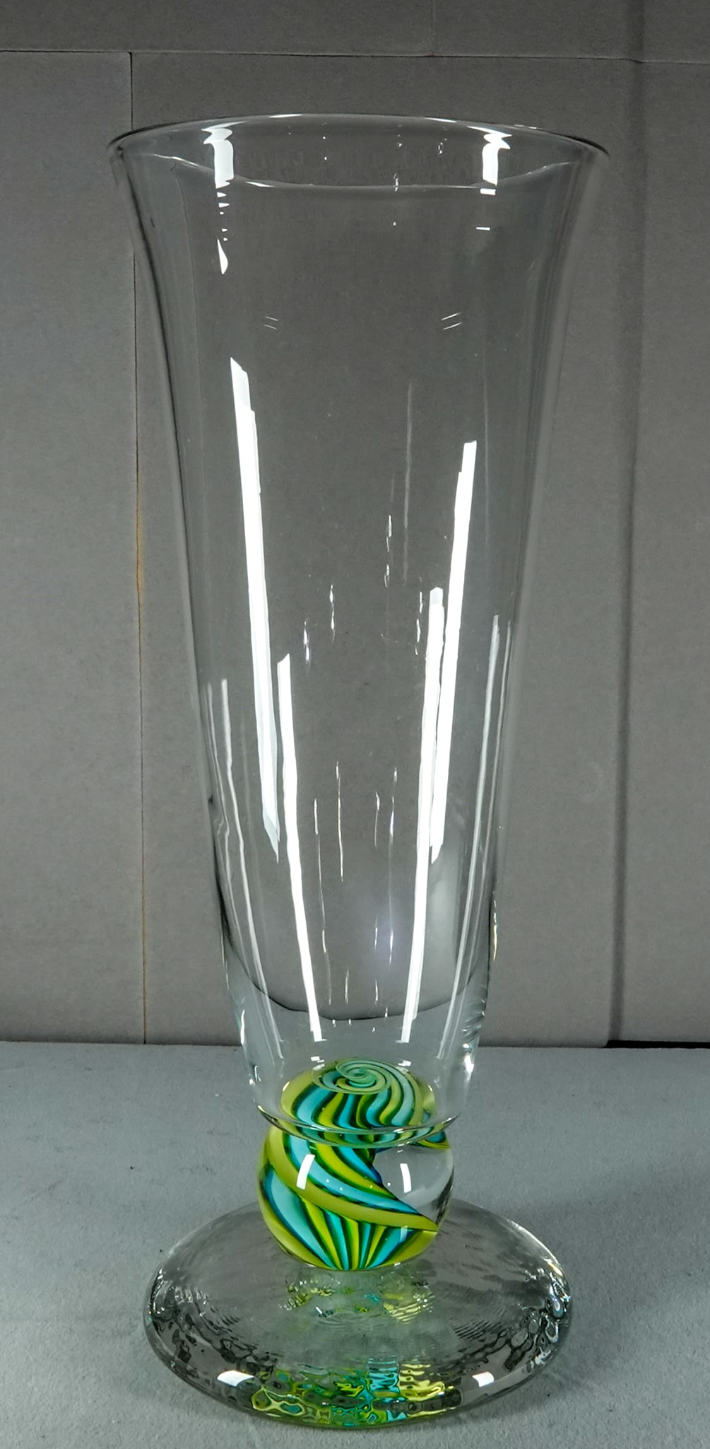 ART GLASS, Fritz Lauenstein. Vase. (1 of 7)
