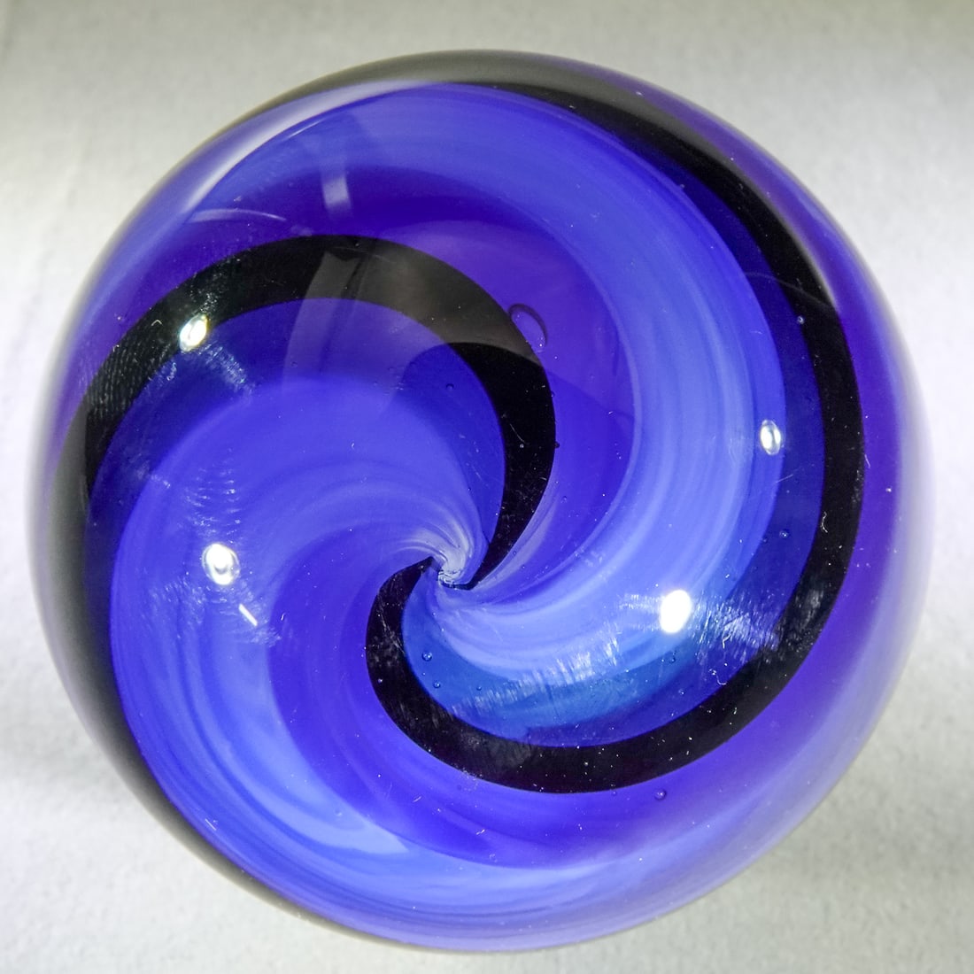 CONTEMPORARY HANDMADE, Unsigned. 2-1/8". Mint (9.9). - 5