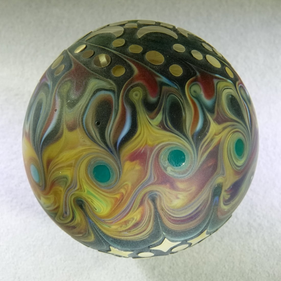 CONTEMPORARY HANDMADE, Matt McKasty. 1-9/16". Mint (9.9).: CONTEMPORARY HANDMADE, Matt McKasty. Multicolor base and cased glass, coldworked on surface into geometric patterns. Unsigned, by Matt McKasty 1-9/16". Mint (9.9).