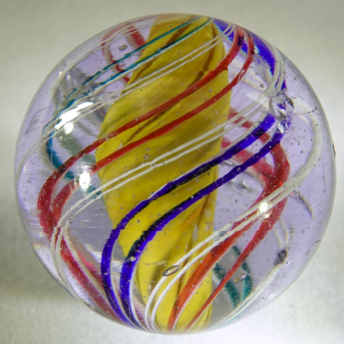 SWIRL, Solid Core. 1-15/16". Mint(-) (9.0). - 2
